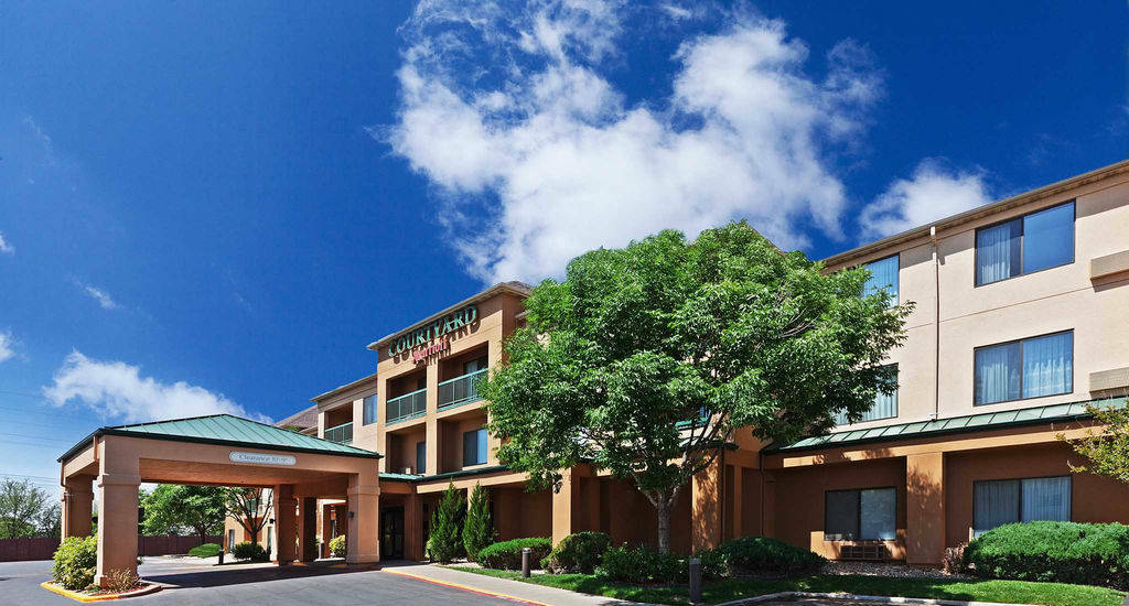 Courtyard Lubbock Hotel Exterior photo